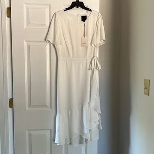 NWT Alex Marie white DRS Shelley Wrap dress Sz 6